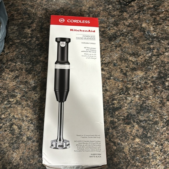 NWT KitchenAid hand blender - Picture 4 of 4